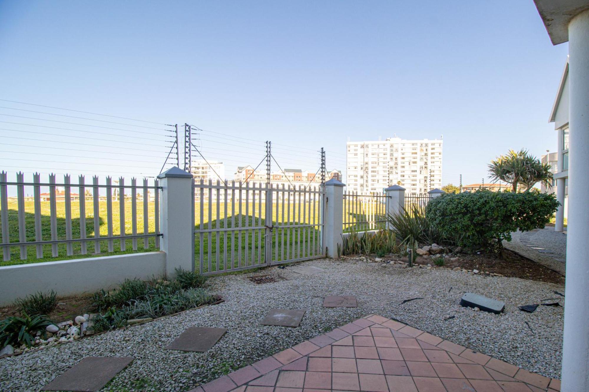Modern Seaview Apartment Port Elizabeth Exterior photo