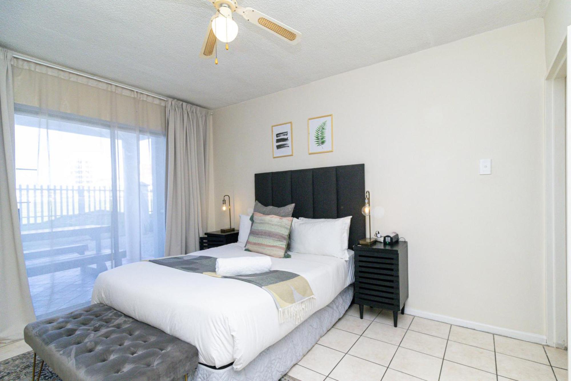 Modern Seaview Apartment Port Elizabeth Exterior photo