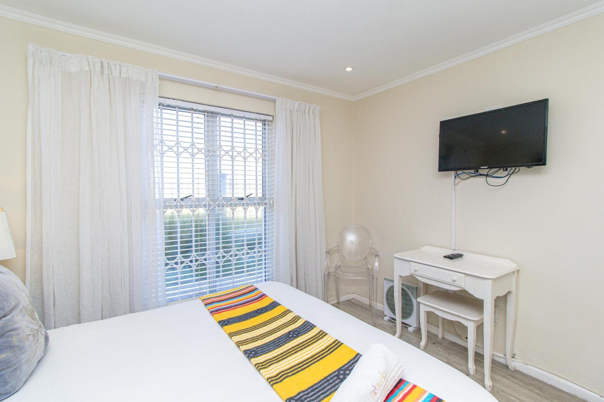 Modern Seaview Apartment Port Elizabeth Exterior photo